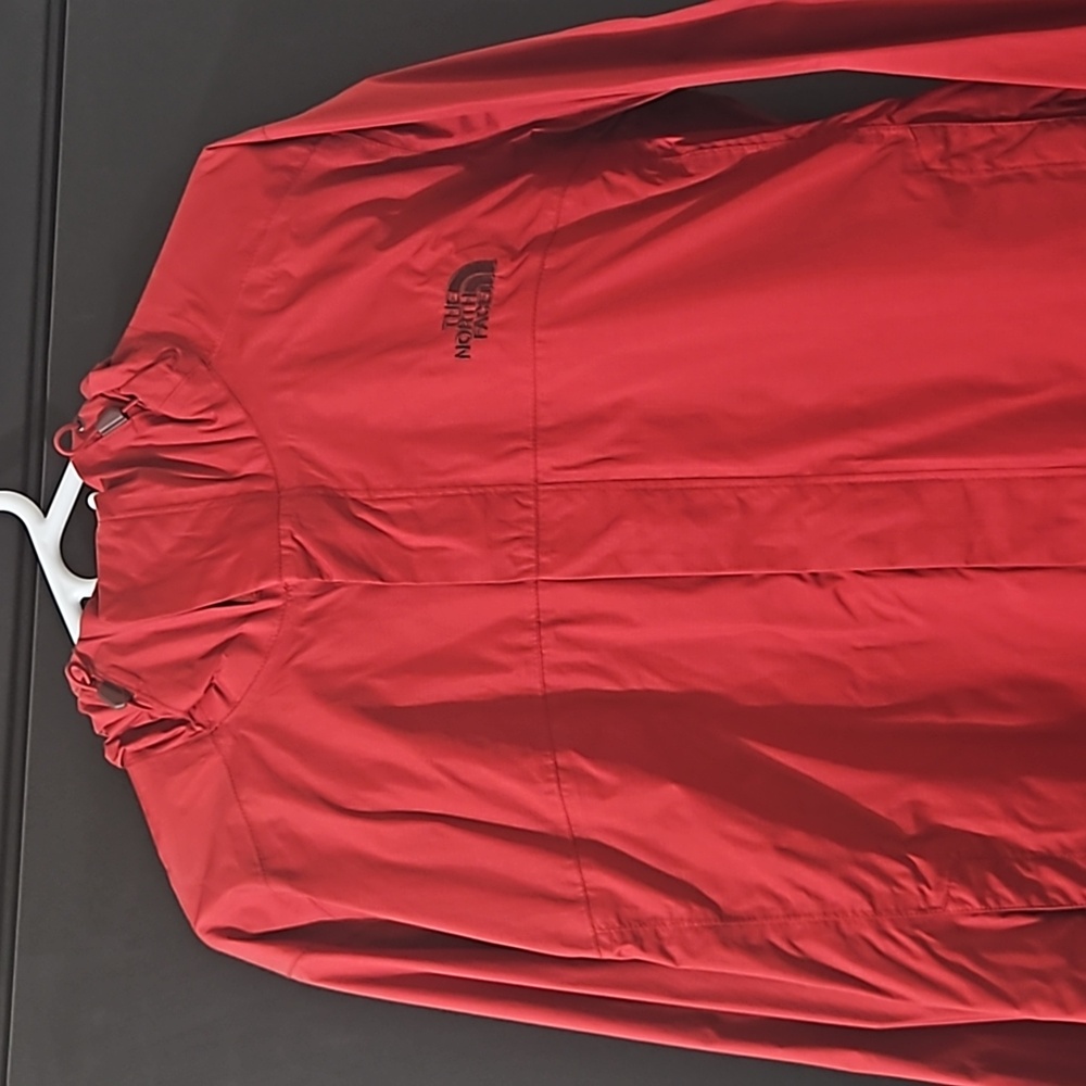 The North Face Windbreaker - Size L